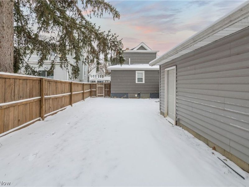 1647 Lauderdale Avenue, Lakewood, OH 44107 Photo 48