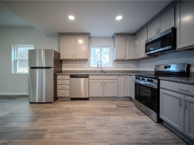 1352 Hillcrest Drive, Atwater, OH 44201 Photo 10