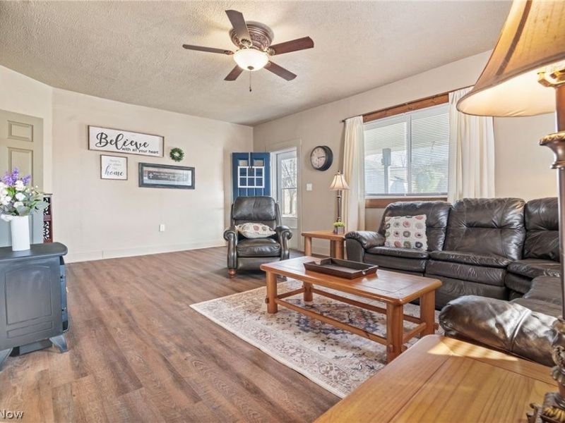 241 E Lisbon Street, Waynesburg, OH 44688 Photo 22