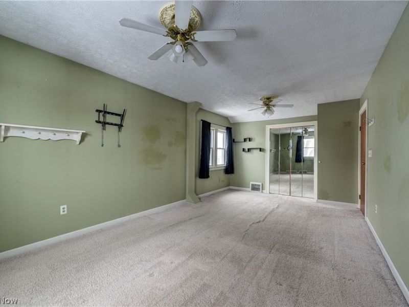 7615 Newport Avenue, Parma, OH 44129 Photo 20