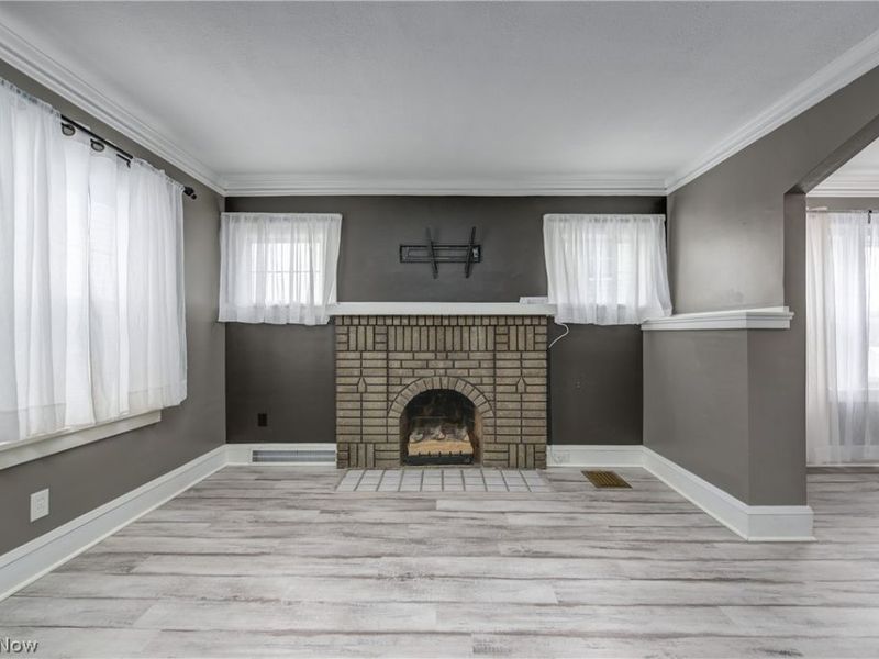 7615 Newport Avenue, Parma, OH 44129 Photo 4