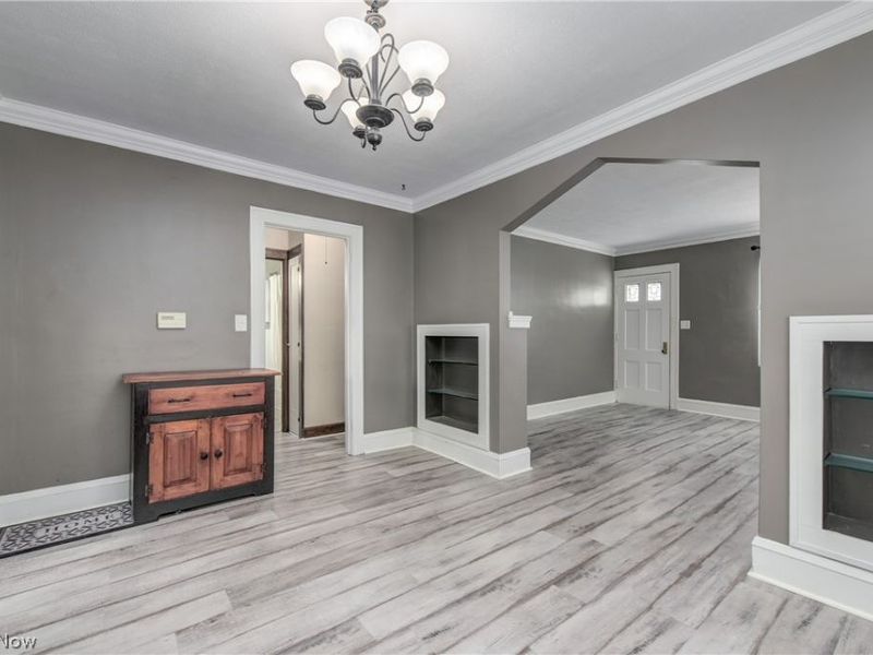 7615 Newport Avenue, Parma, OH 44129 Photo 8