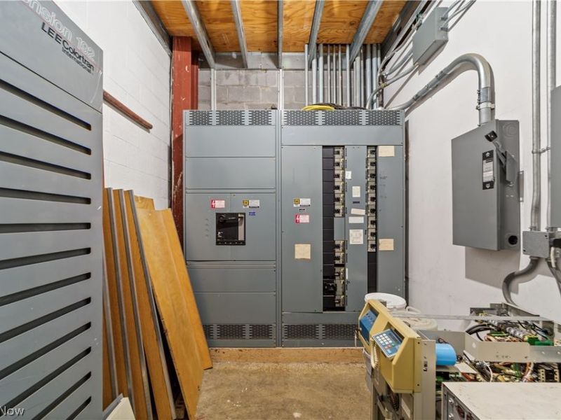 23330 Commerce Park, Beachwood, OH 44122 Photo 40