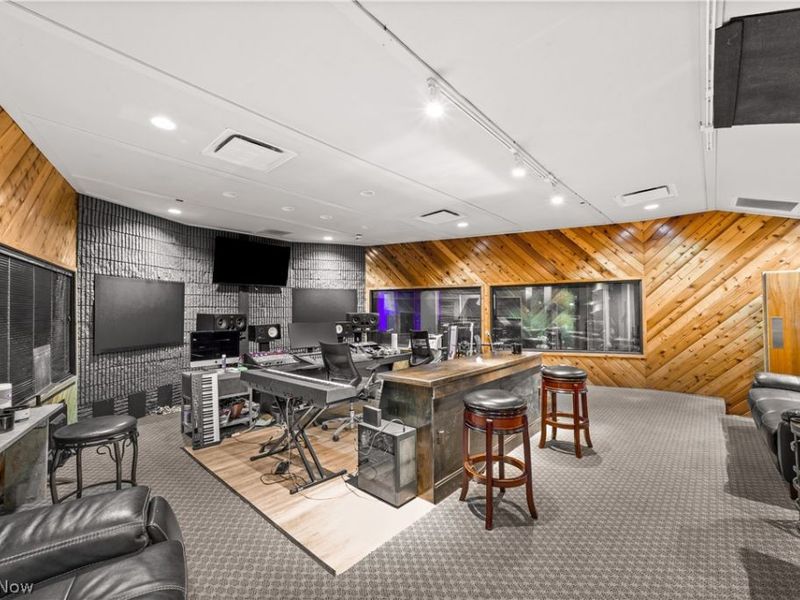 23330 Commerce Park, Beachwood, OH 44122 Photo 9