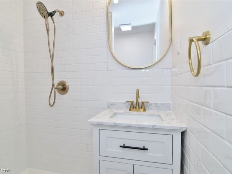 19406 Chagrin Boulevard, Beachwood, OH 44122 Photo 16