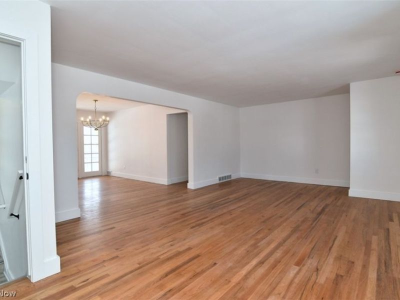 19406 Chagrin Boulevard, Beachwood, OH 44122 Photo 24