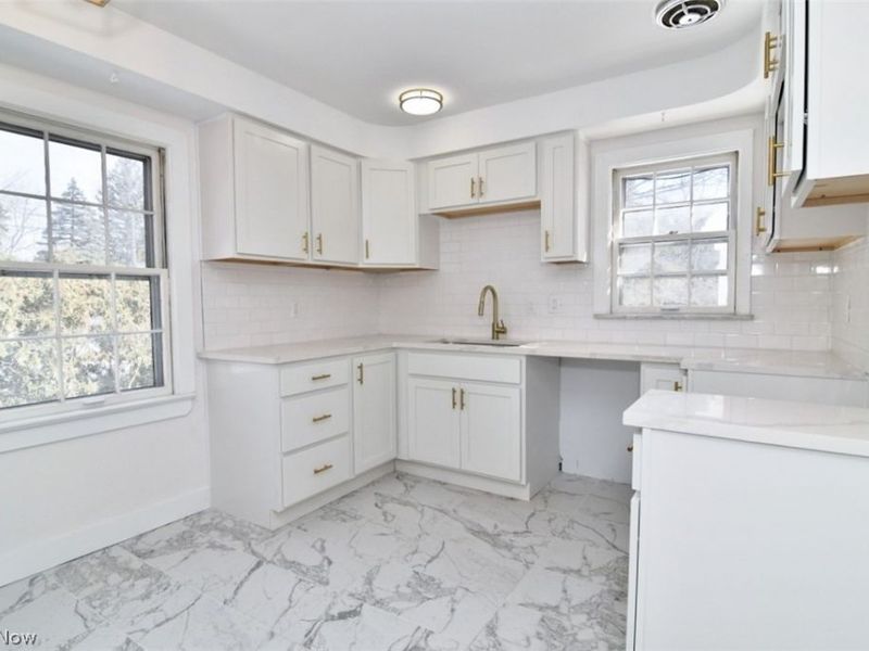 19406 Chagrin Boulevard, Beachwood, OH 44122 Photo 30