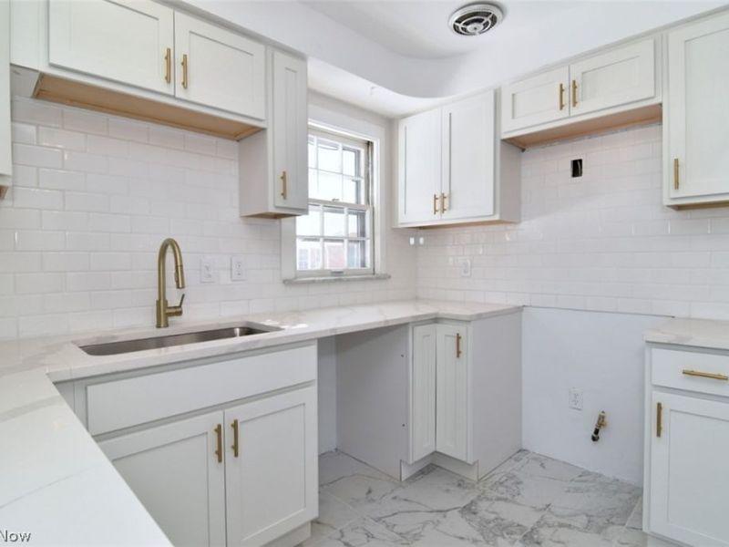 19406 Chagrin Boulevard, Beachwood, OH 44122 Photo 32