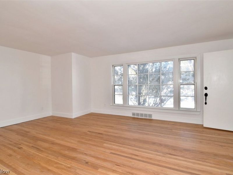 19406 Chagrin Boulevard, Beachwood, OH 44122 Photo 6