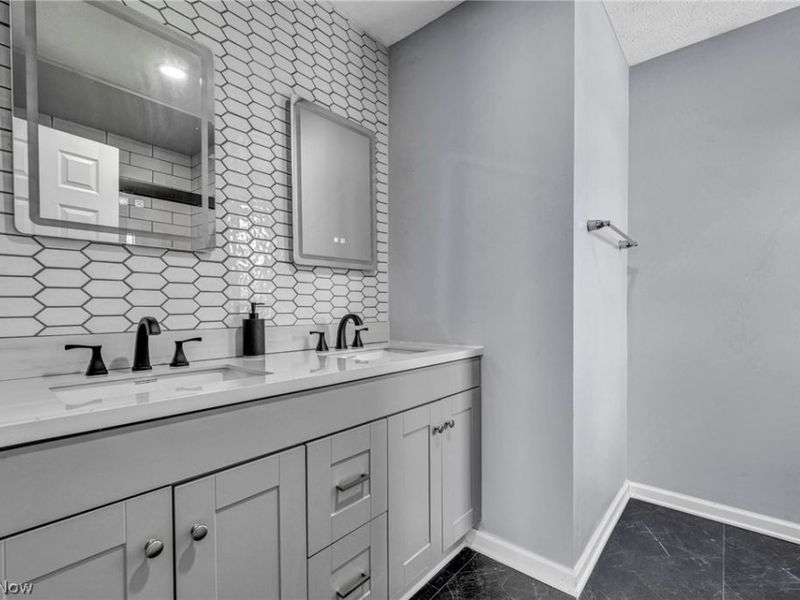 10400 Maryland Street, Aurora, OH 44202 Photo 23