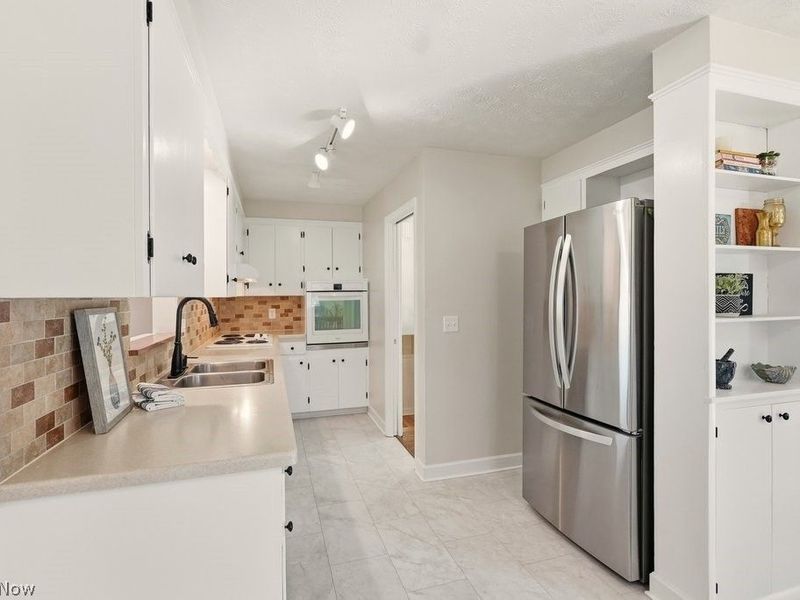 4699 W Bath Road, Akron, OH 44333 Photo 14