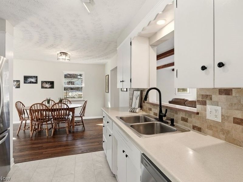 4699 W Bath Road, Akron, OH 44333 Photo 16