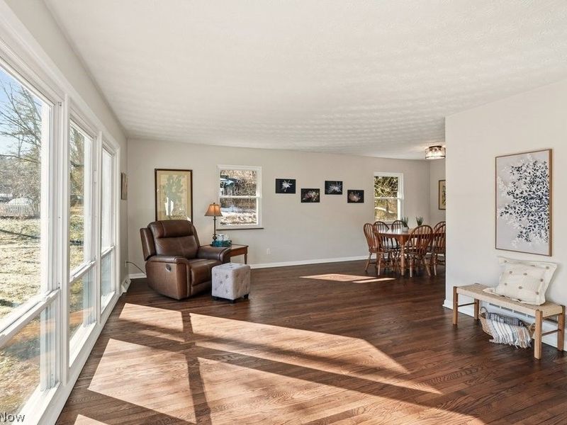 4699 W Bath Road, Akron, OH 44333 Photo 7