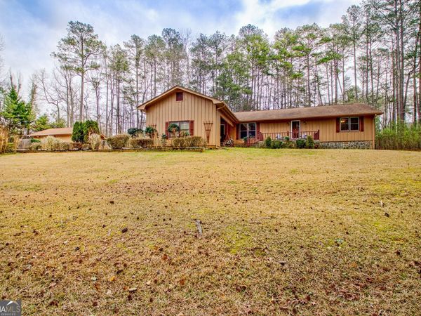 354 Woodcrest Drive, Sharpsburg, GA 30277