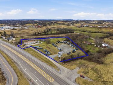 1001 U.S. 27 , Stanford, KY 40484