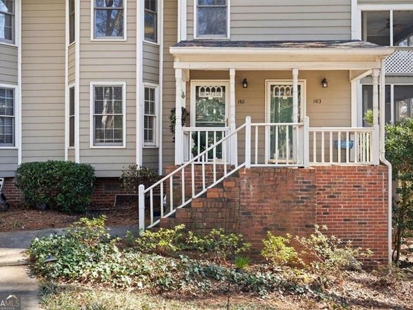 1411 Oakridge Circle, Decatur, GA 30033