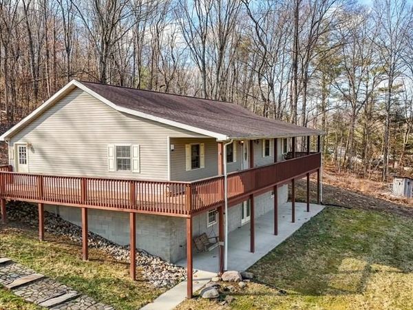 863 Mulga Road, Wellston, OH 45656