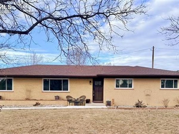 1608 Mount View Lane, Colorado Springs, CO 80907