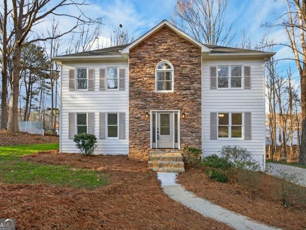 511 Lakeside Drive, Hiram, GA 30141