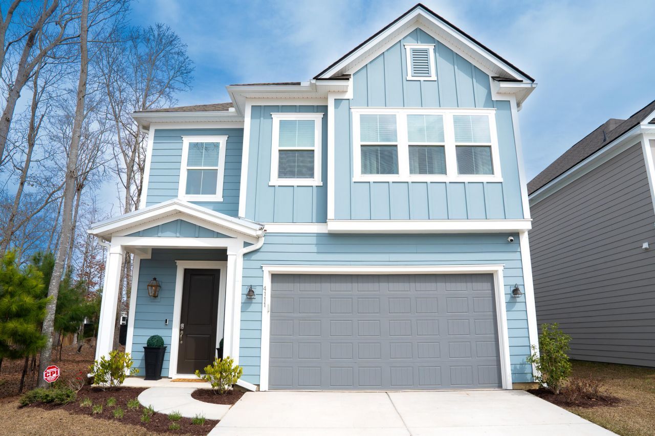 4111 Collins Drive Photo 1