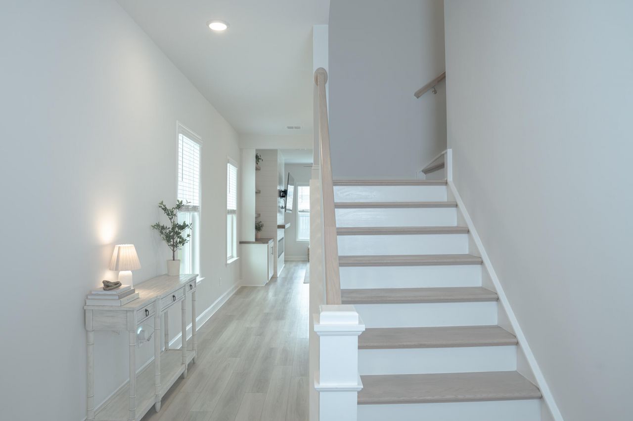 4111 Collins Drive Photo 5