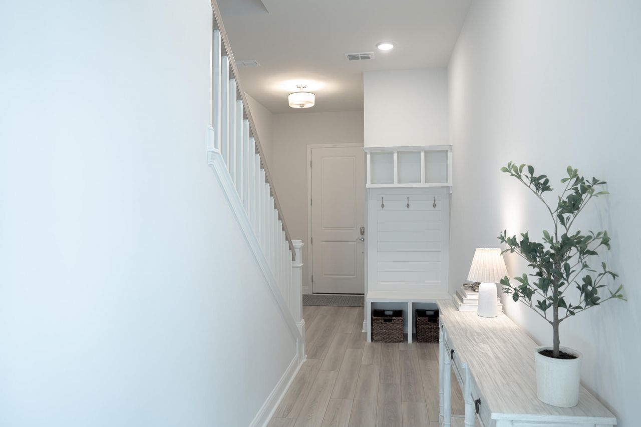 4111 Collins Drive Photo 6