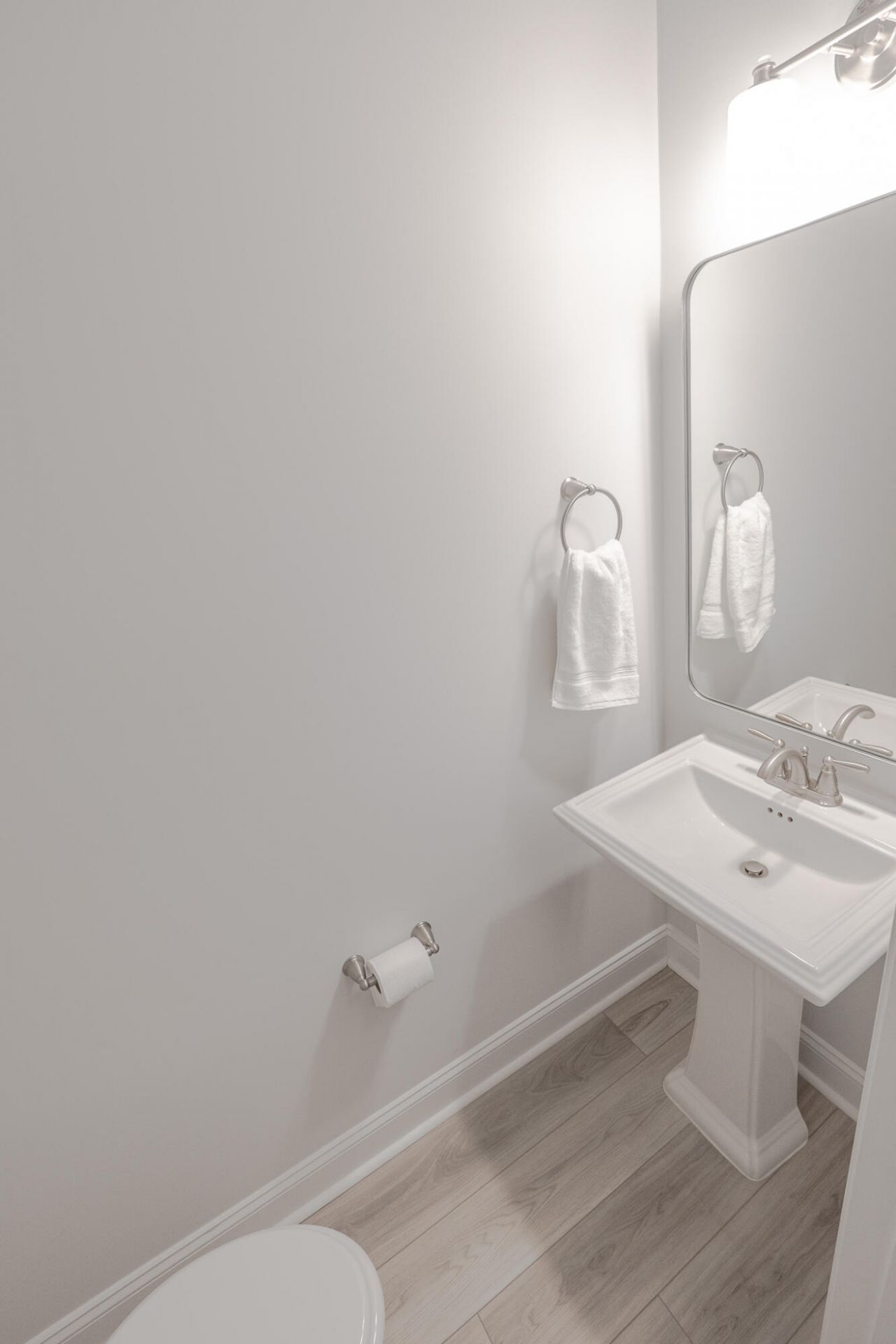 4111 Collins Drive Photo 8