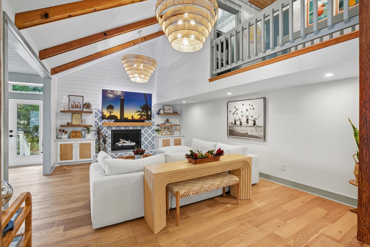 23 Edgewater Alley Photo 23