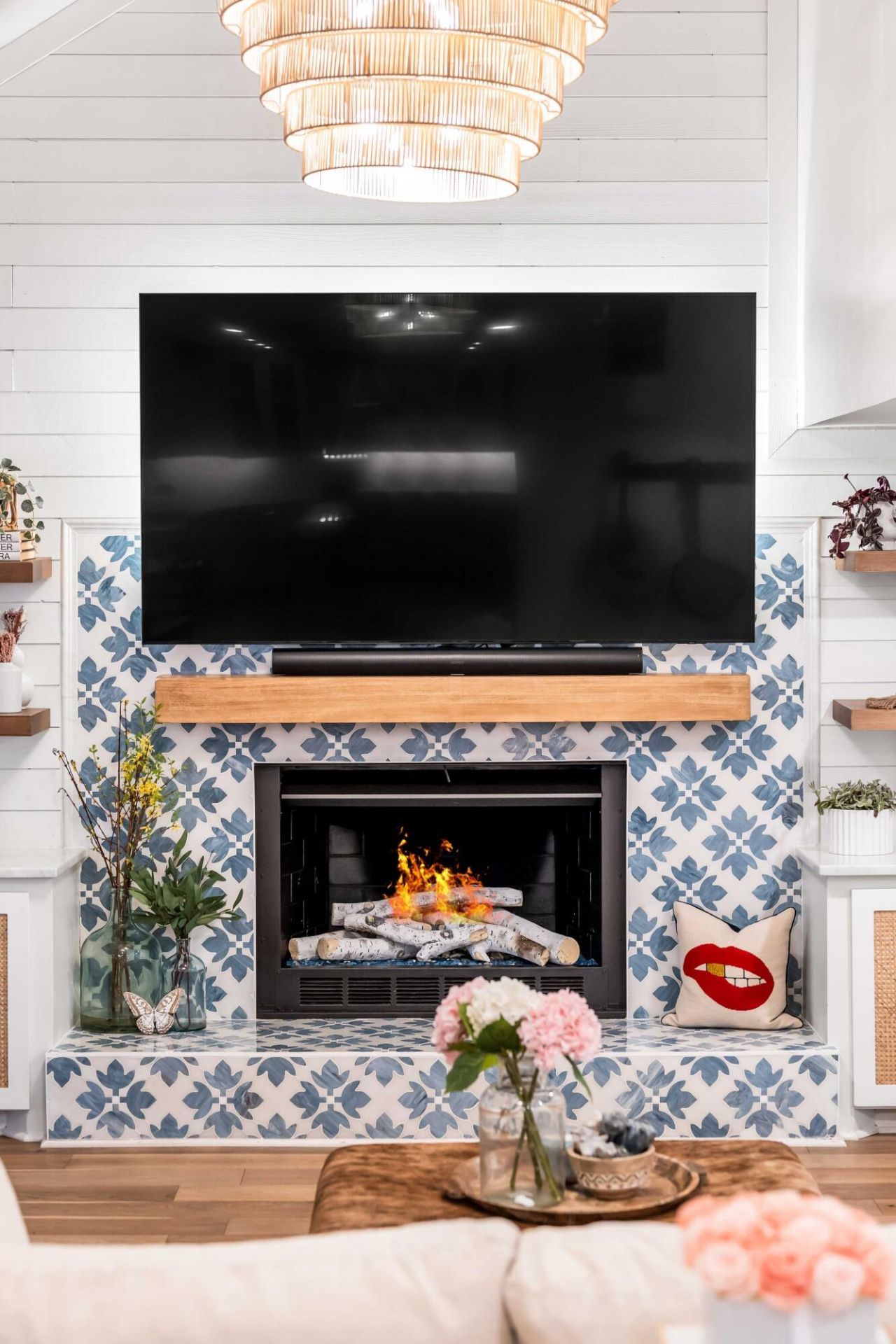 23 Edgewater Alley Photo 25