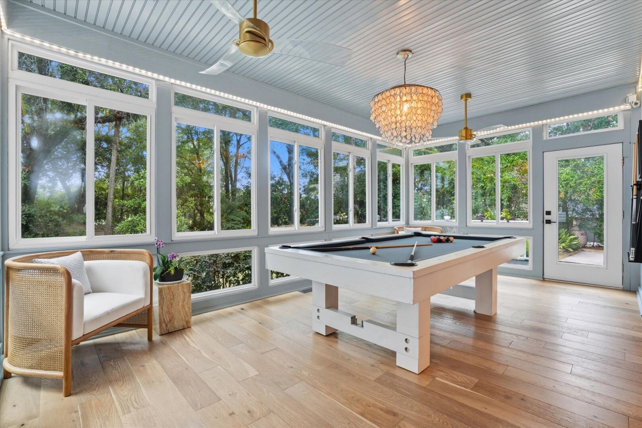 23 Edgewater Alley Photo 29