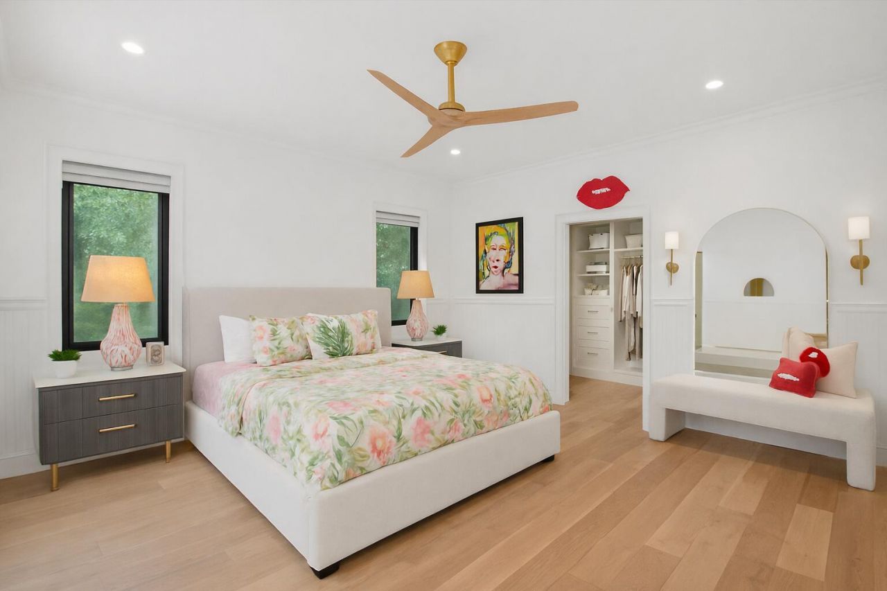 23 Edgewater Alley Photo 33