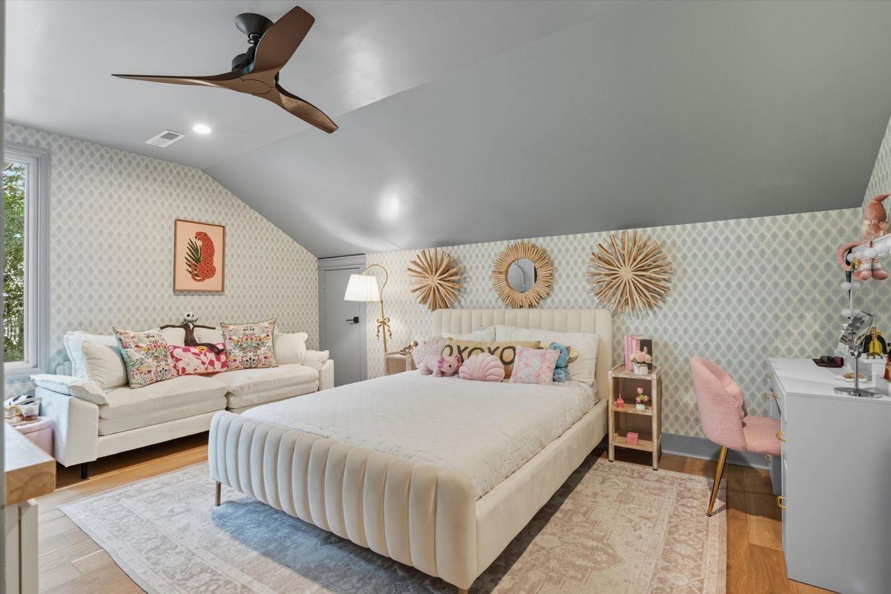 23 Edgewater Alley Photo 45