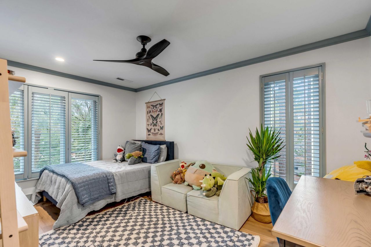 23 Edgewater Alley Photo 48