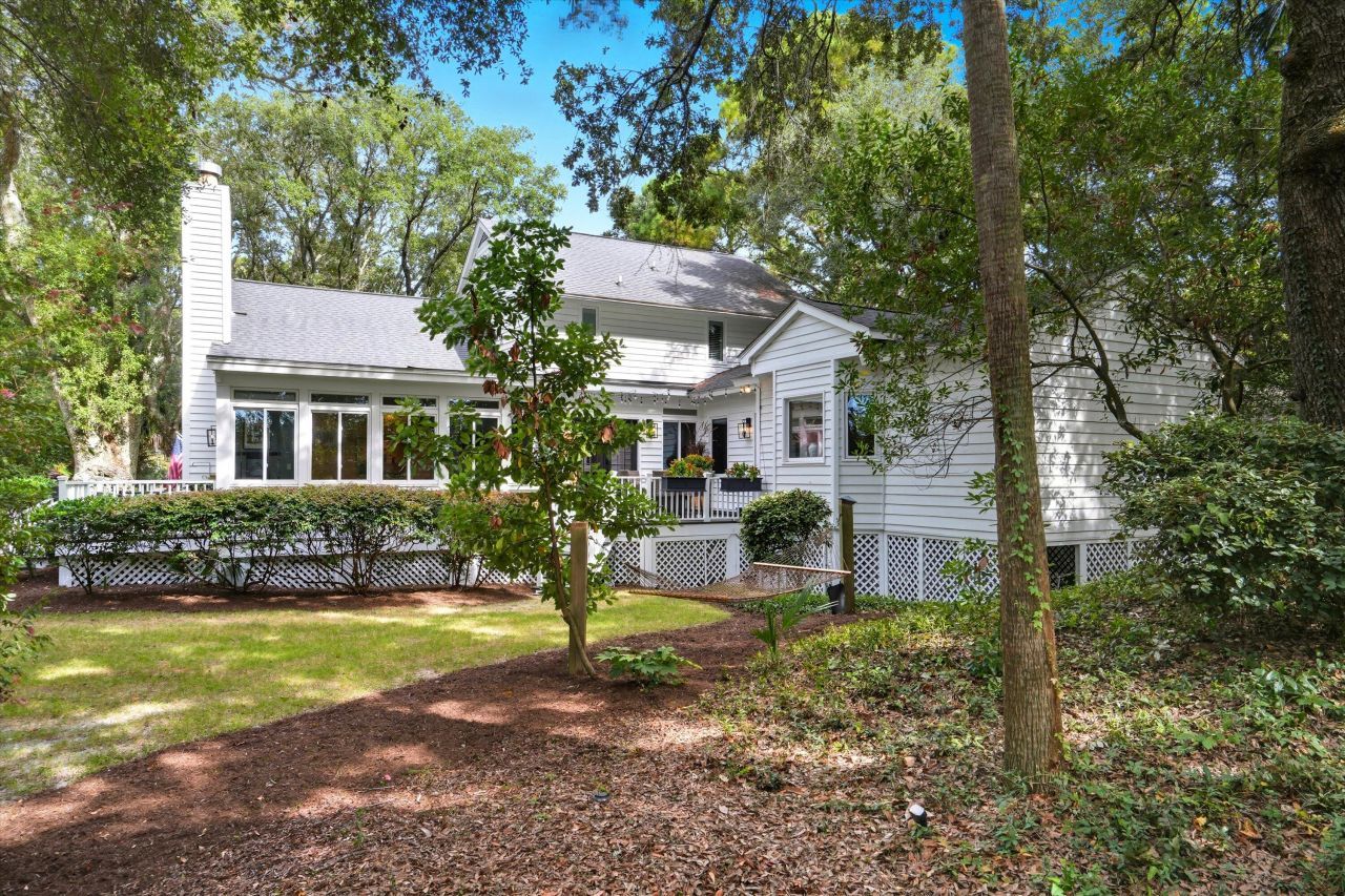 23 Edgewater Alley Photo 58