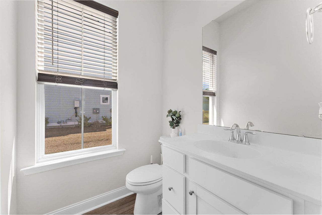 399 Woodgate Way Photo 24