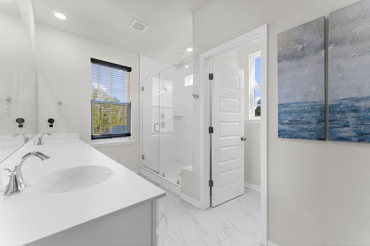 399 Woodgate Way Photo 29