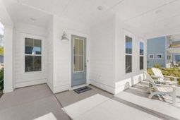 399 Woodgate Way photo 4