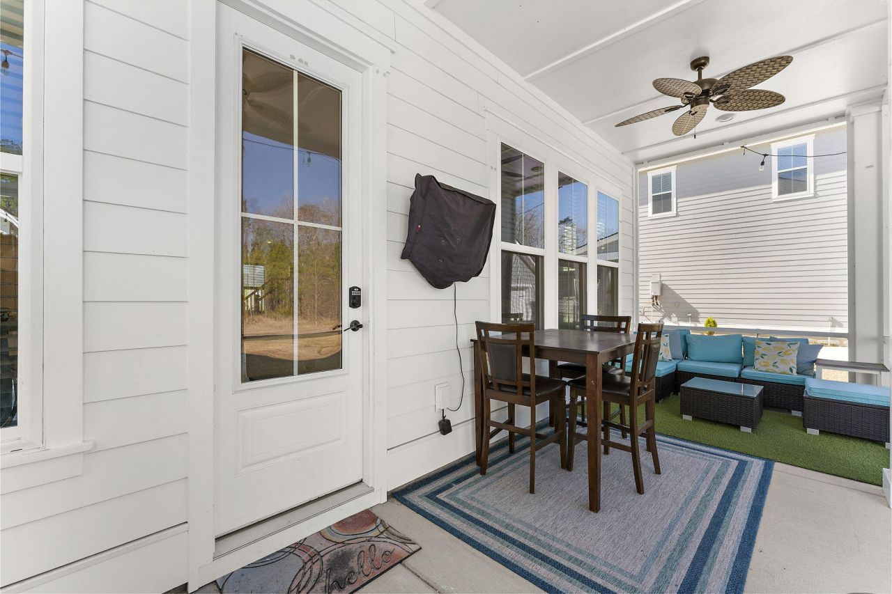 399 Woodgate Way Photo 40