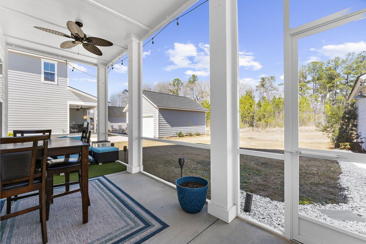 399 Woodgate Way Photo 41