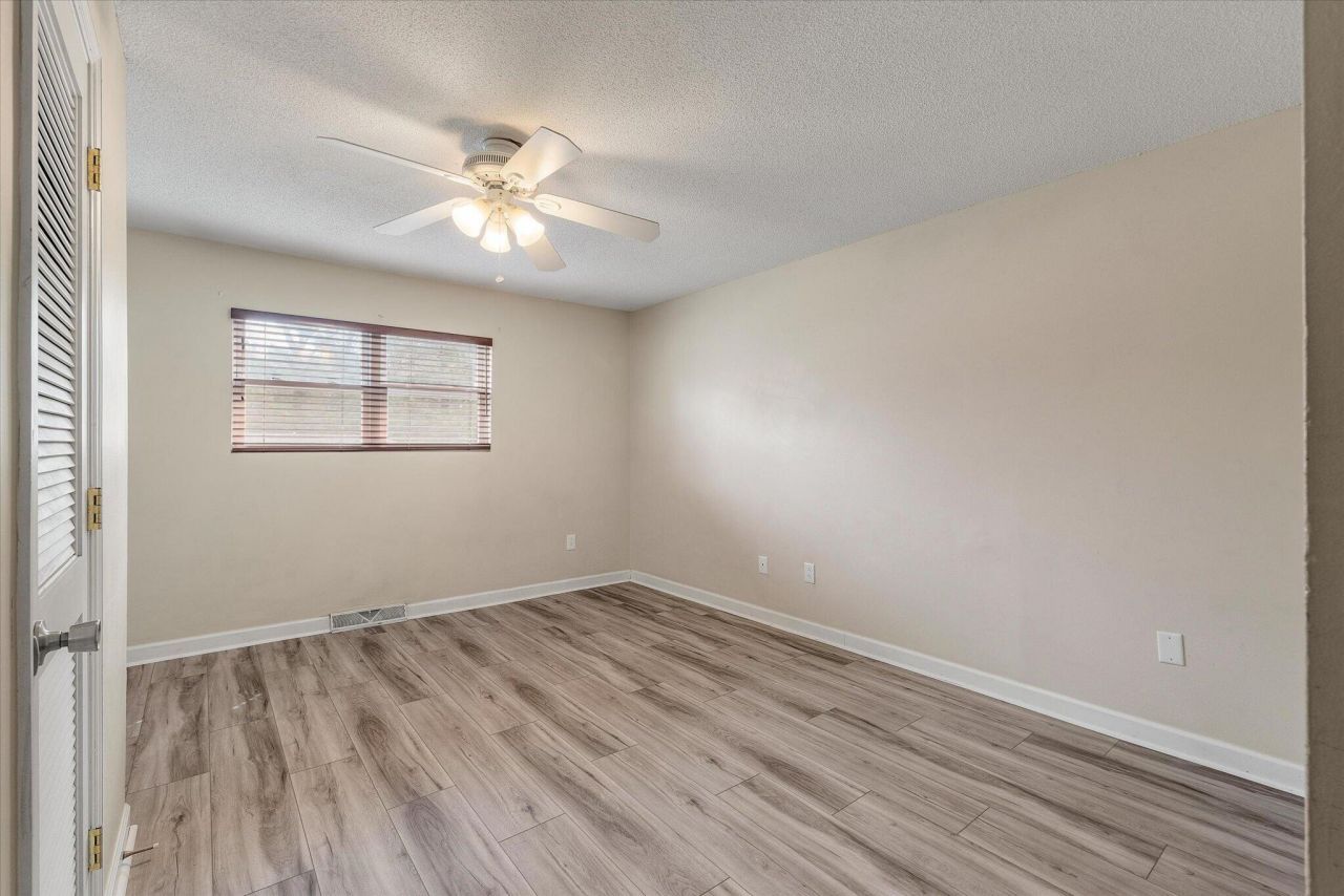 1860 Mepkin Road Photo 14