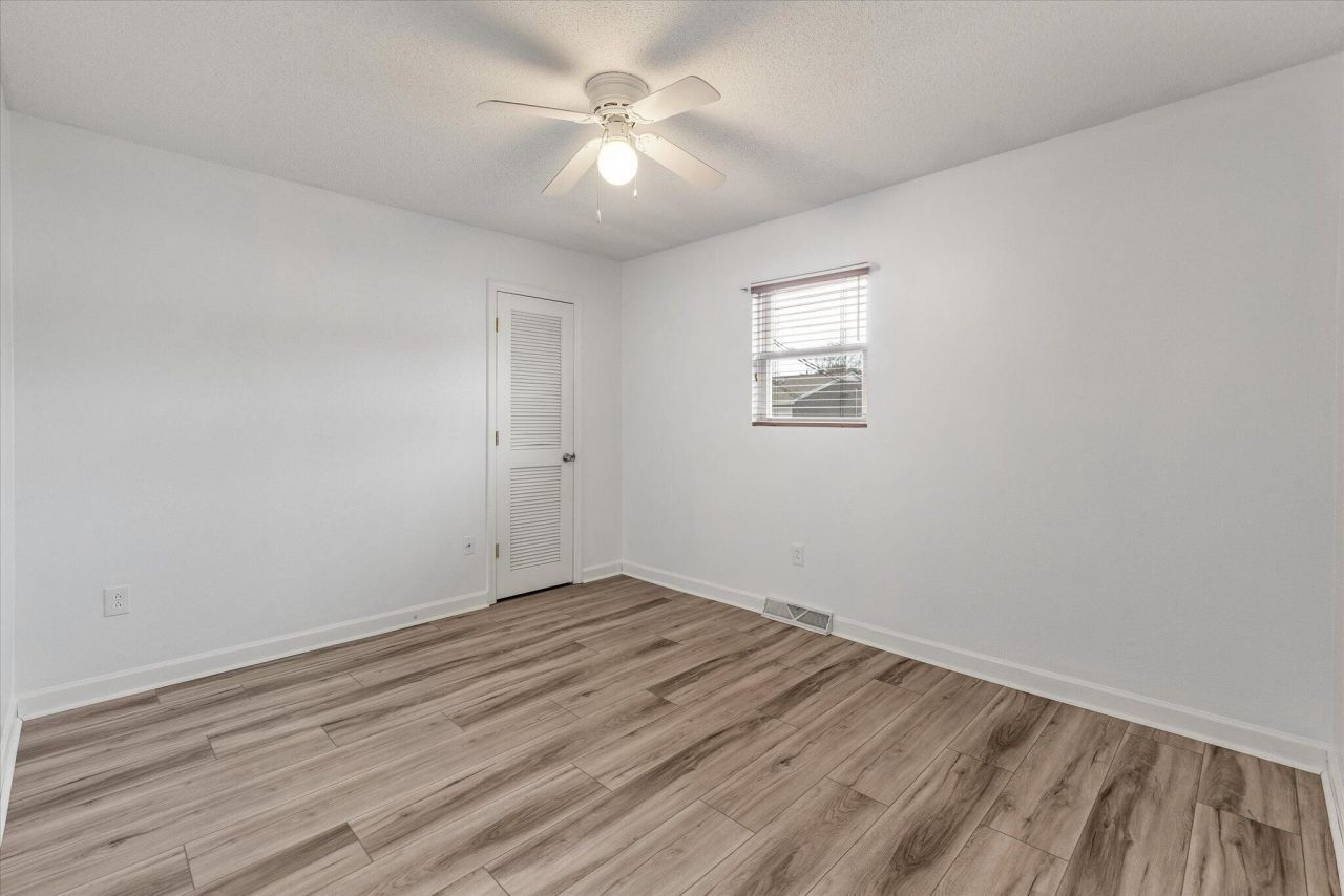 1860 Mepkin Road Photo 17