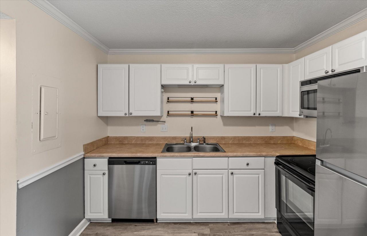 1860 Mepkin Road Photo 9