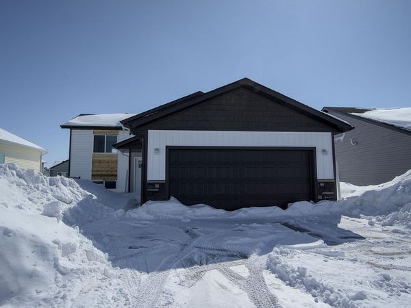 6033 78th Avenue S, Horace, ND 58047