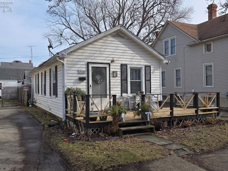 1308 Vine Street, Sandusky, OH 44870 Photo 3