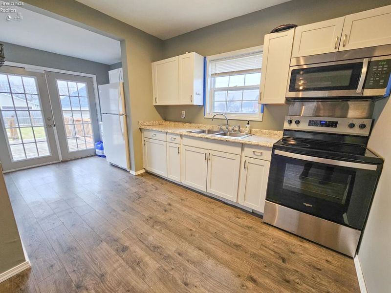 1210 Rawson Avenue, Fremont, OH 43420 Photo 9