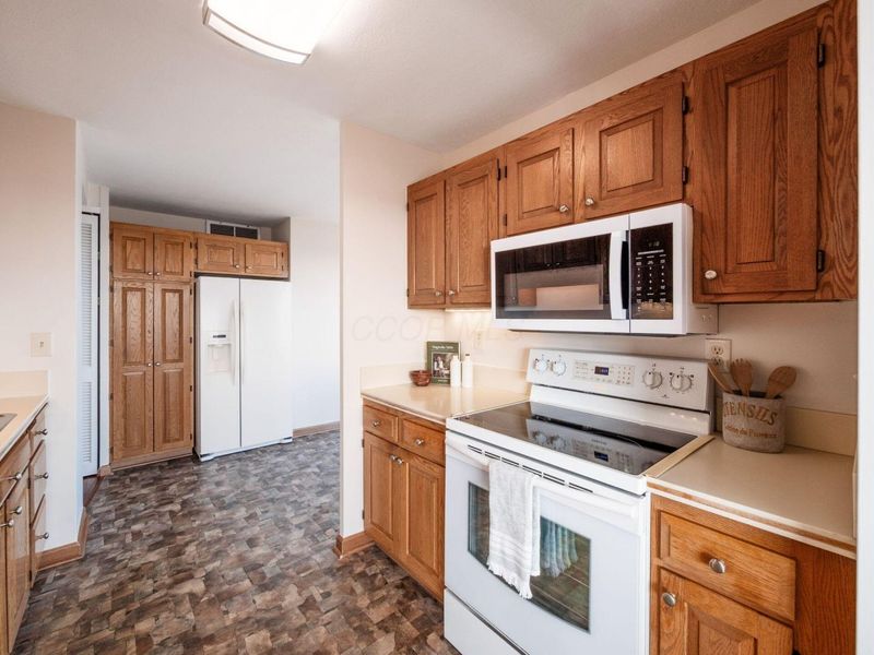 1000 Urlin Avenue, Unit 920, Columbus, OH 43212 Photo 19