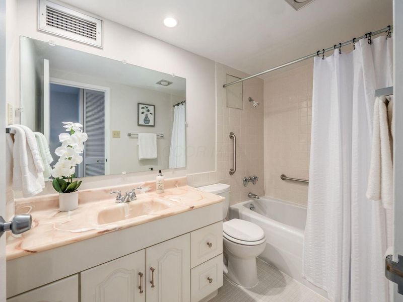 1000 Urlin Avenue, Unit 920, Columbus, OH 43212 Photo 27