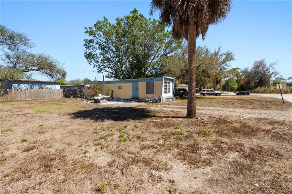 344-380 San Jose St, North Fort Myers, FL 33903 Photo