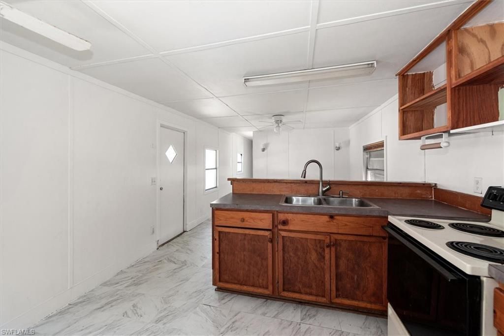 344-380 San Jose St, North Fort Myers, FL 33903 Photo