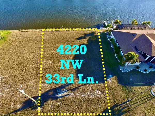 4220 NW 33rd LN , CAPE CORAL, FL 33993